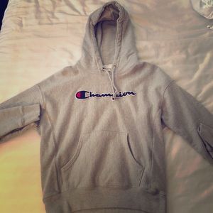 Champion sweatshirt size small